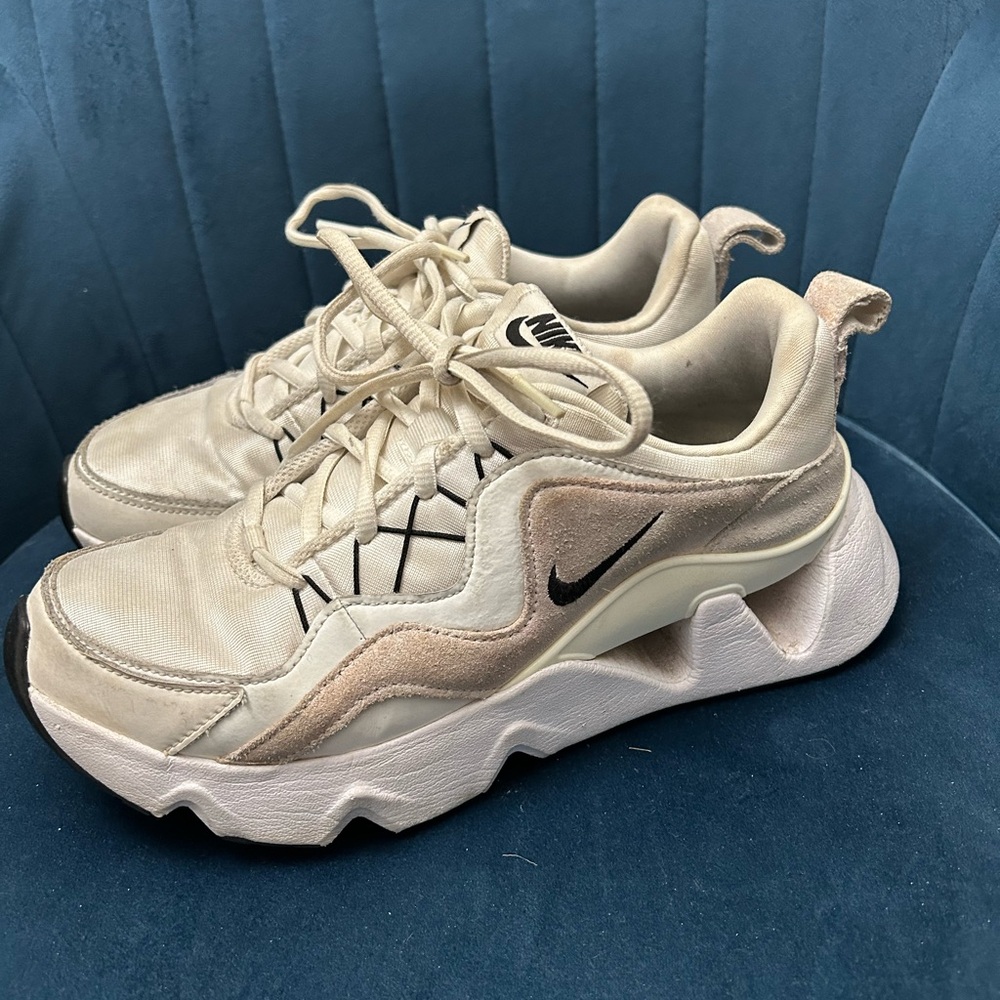 Women’s Nike RYZ